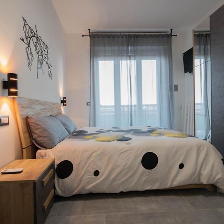 Apartment L&M, Rhomilanofiera Bollate Kültér fotó