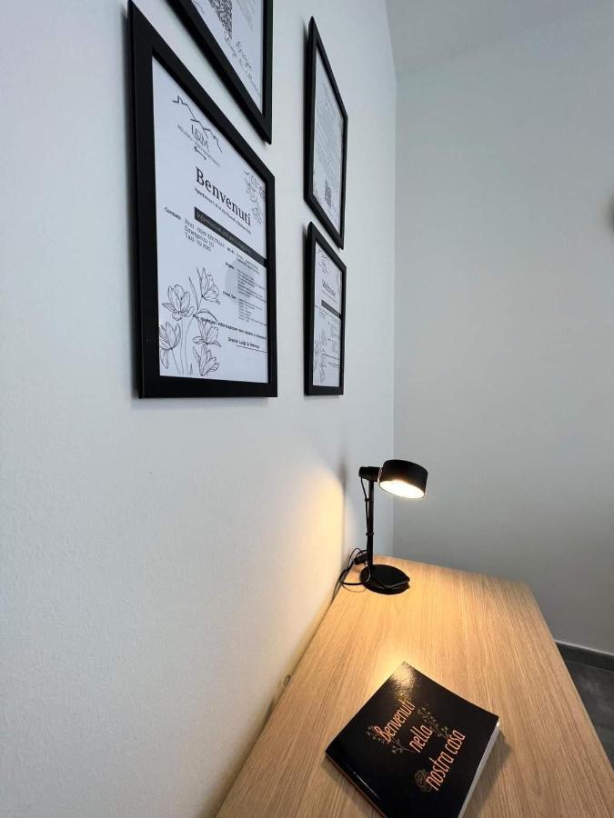 Apartment L&M, Rhomilanofiera Bollate Kültér fotó