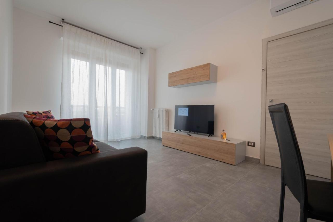 Apartment L&M, Rhomilanofiera Bollate Kültér fotó