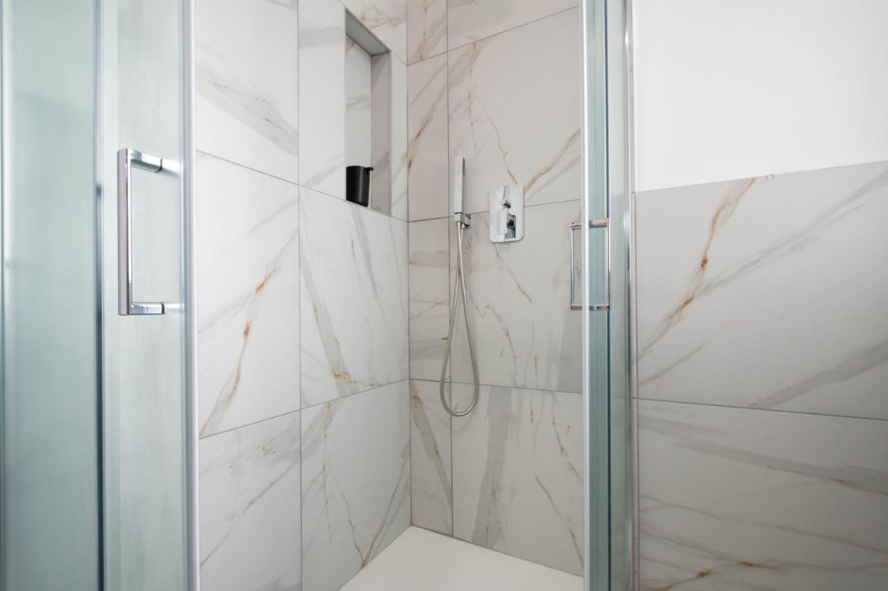Apartment L&M, Rhomilanofiera Bollate Kültér fotó