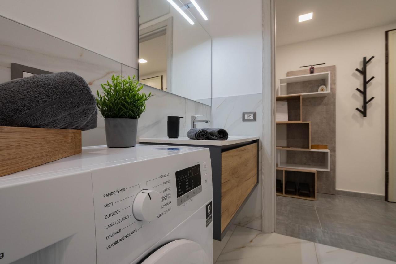 Apartment L&M, Rhomilanofiera Bollate Kültér fotó